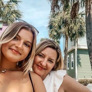 Meet your Posher, Jodie